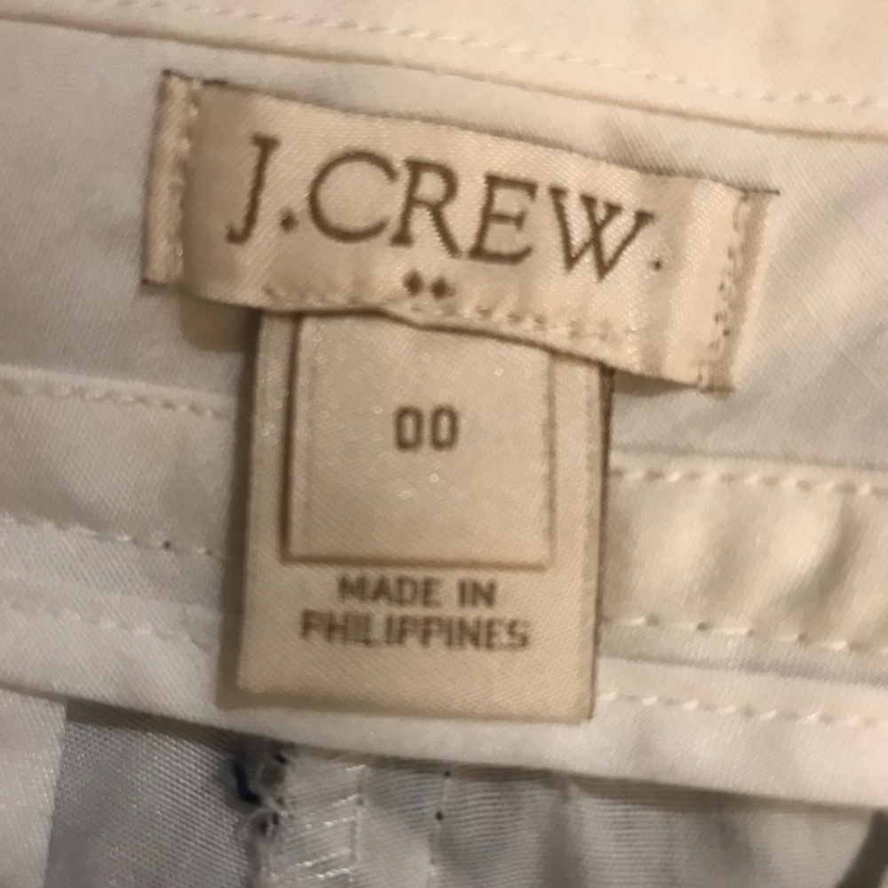 Shorts - Picture 3 of 3